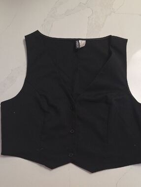 H&M Black Women's Button-Front Vest
